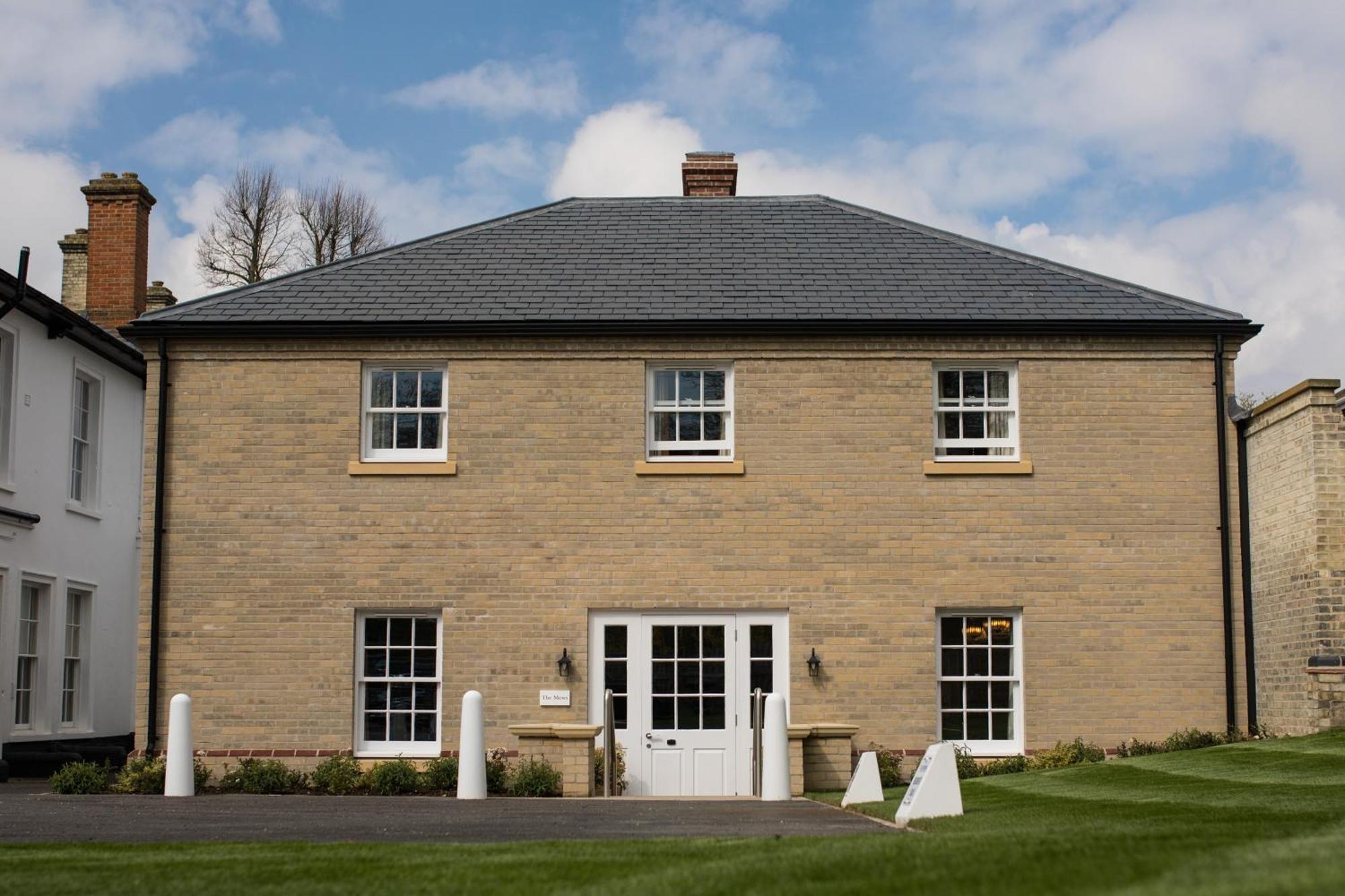 Bedford & Hotel 4*