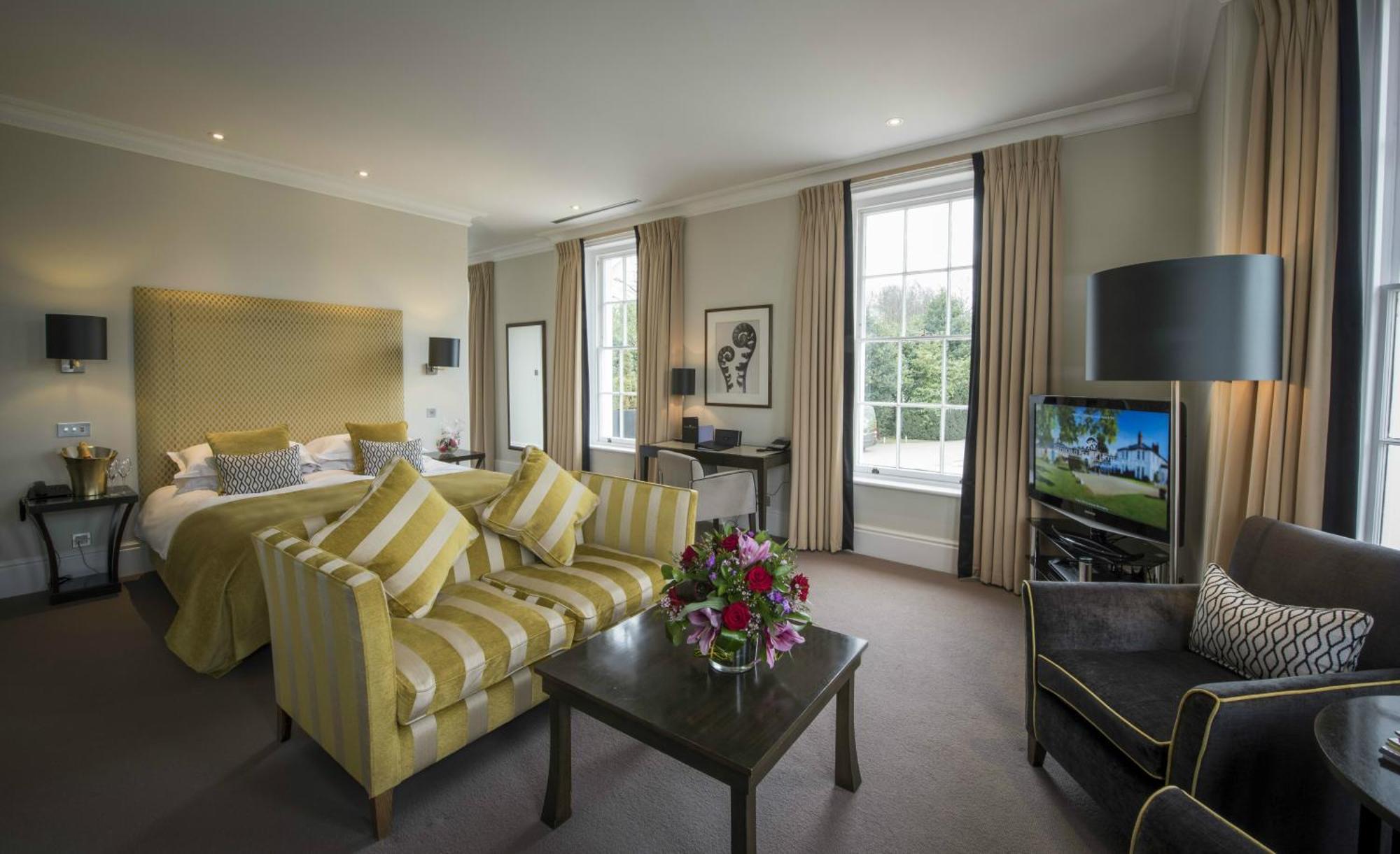 Bedford & Hotel